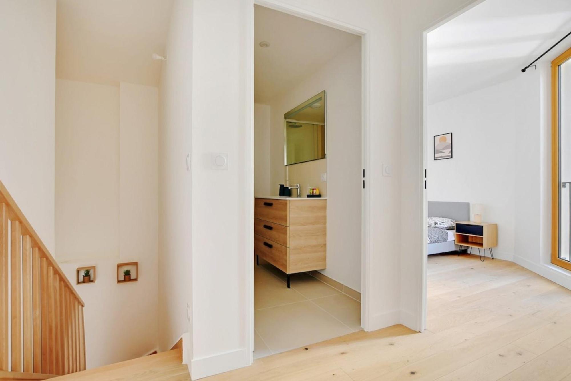 Flexliving - Whole Flat - Fessart Apartment Paris