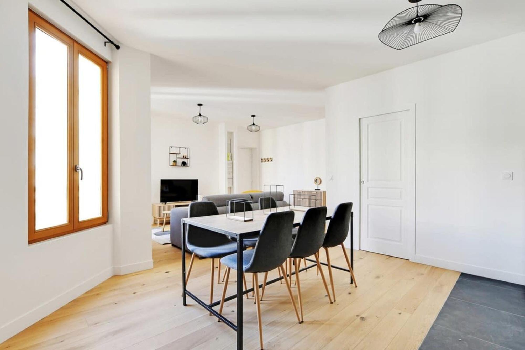 Flexliving - Whole Flat - Fessart Apartment